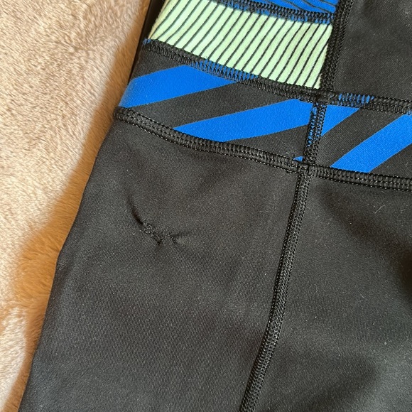 Wunder Under Flare Lululemon Pants - Picture 2 of 2